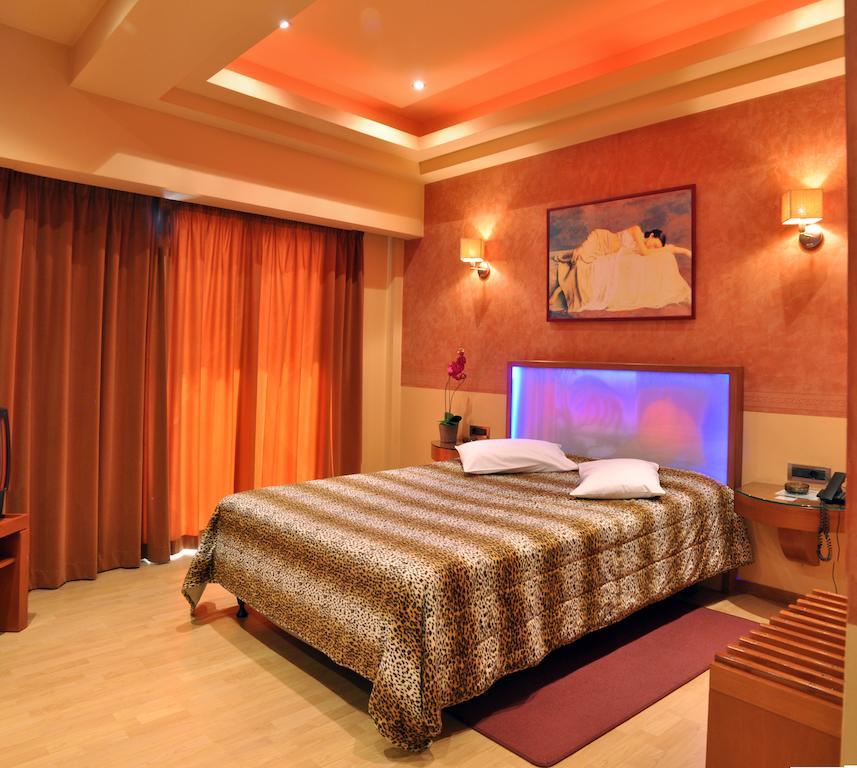 بيرايوس Hotel Bella Vista الغرفة الصورة